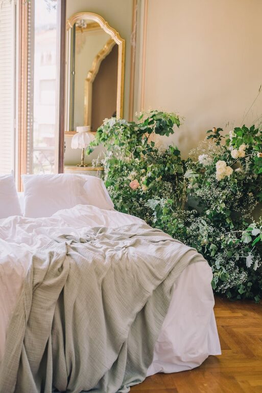 Uygun Bütçeyle Yatak Odanızı Yenilemenin Pratik Yolları